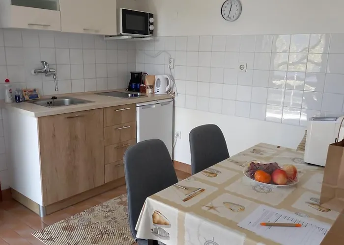 Felix Biograd * ביוגראד נה מורו